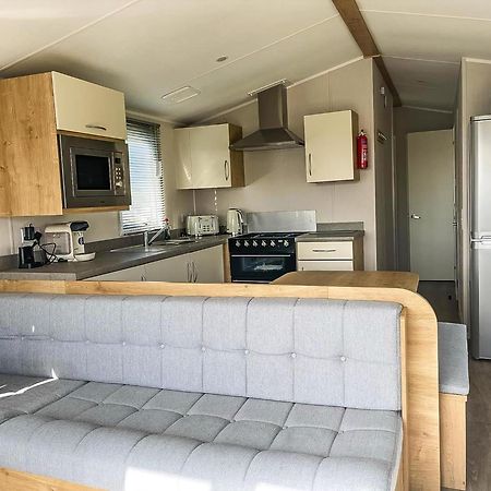 Lovely 8 Berth Caravan For Hire At Barmston Beach Holiday Park Ref 62002O Hotel Lund Exterior foto