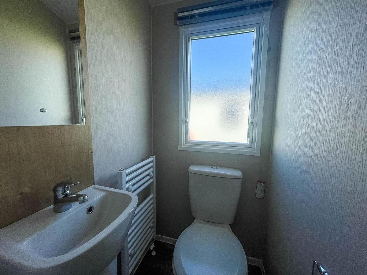 Lovely 8 Berth Caravan For Hire At Barmston Beach Holiday Park Ref 62002O Hotel Lund Exterior foto